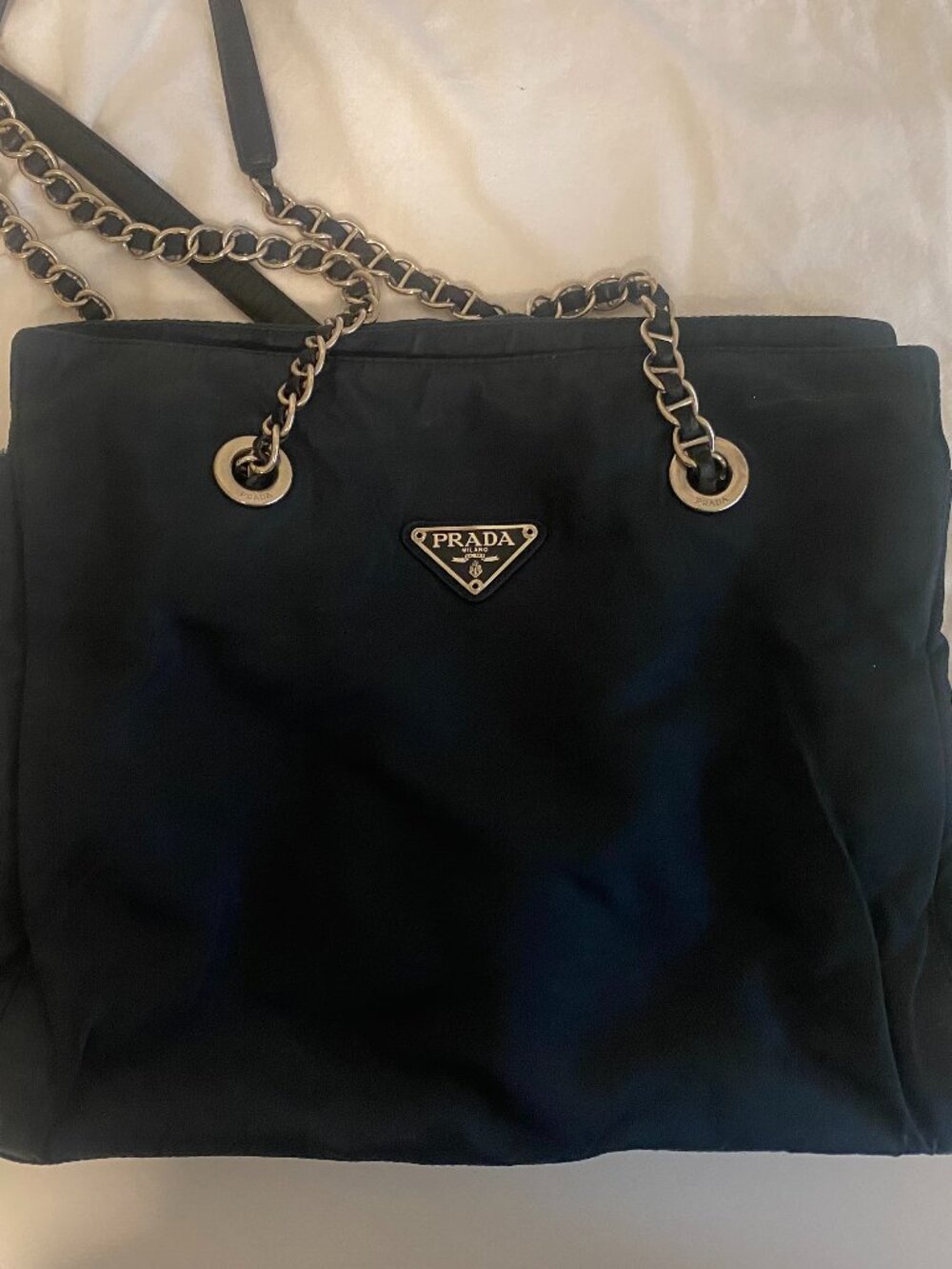 Authentic Preowned Classic Prada Nylon Shoulder Bag in Dark Navy. - Picture 3 of 17